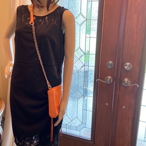 Rebecca Minkoff orange leather tassel fringe crossbody with gold hardware - Picture 4 of 12